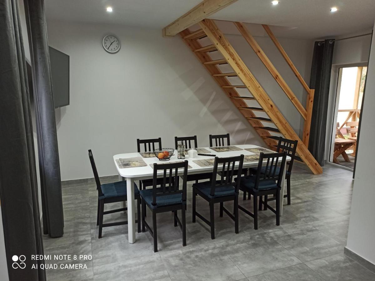 Apartameny Wiktoria I Nikola W Karwiku 皮什 外观 照片
