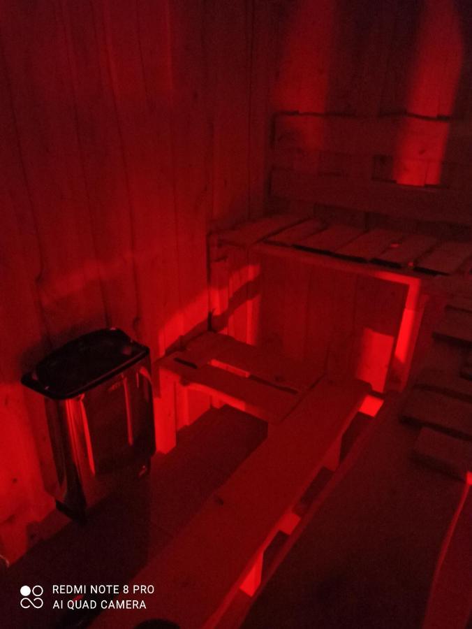 Apartameny Wiktoria I Nikola W Karwiku 皮什 外观 照片